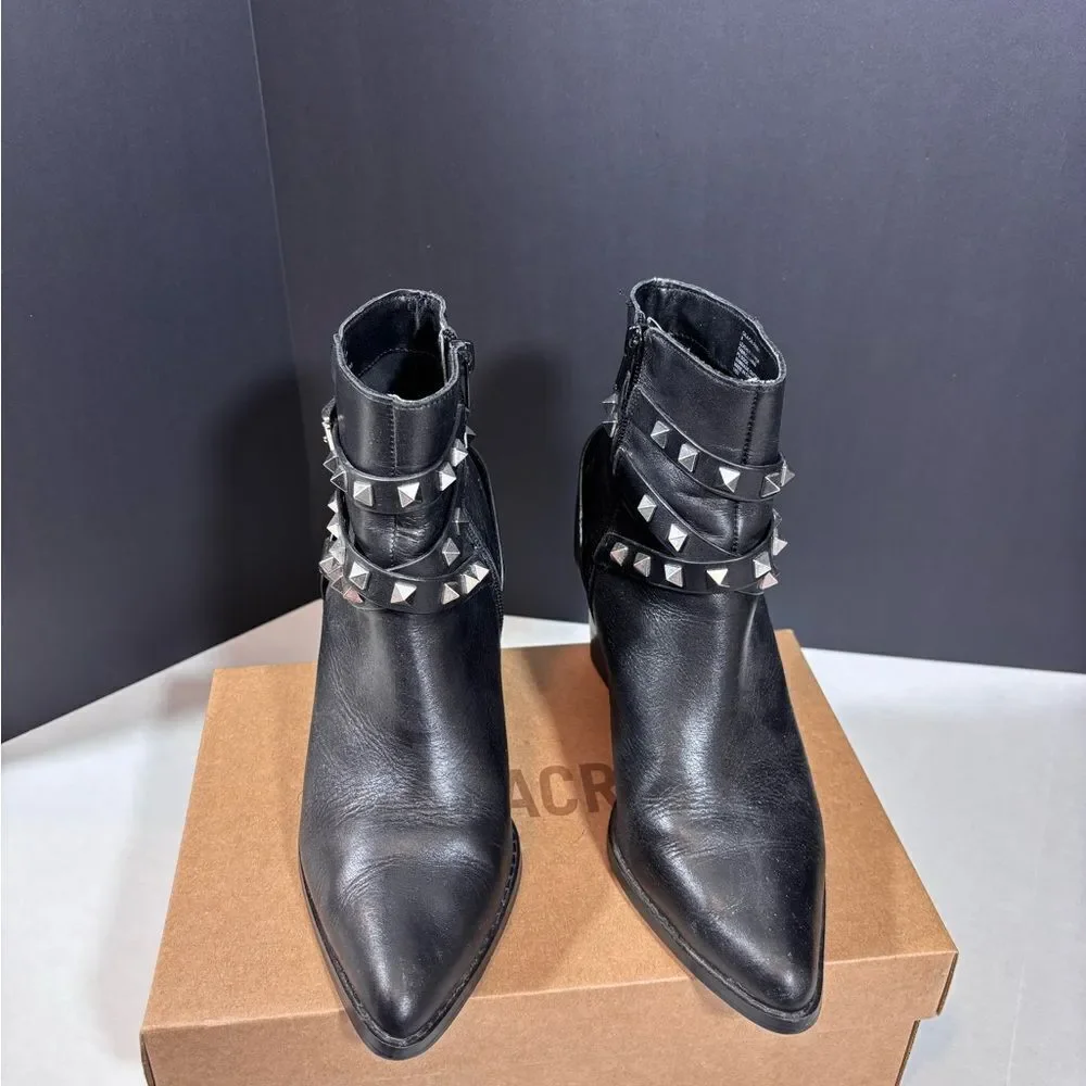 Steven Madden Cala Studded Leather Ankle Boot | Size 8 *no box*